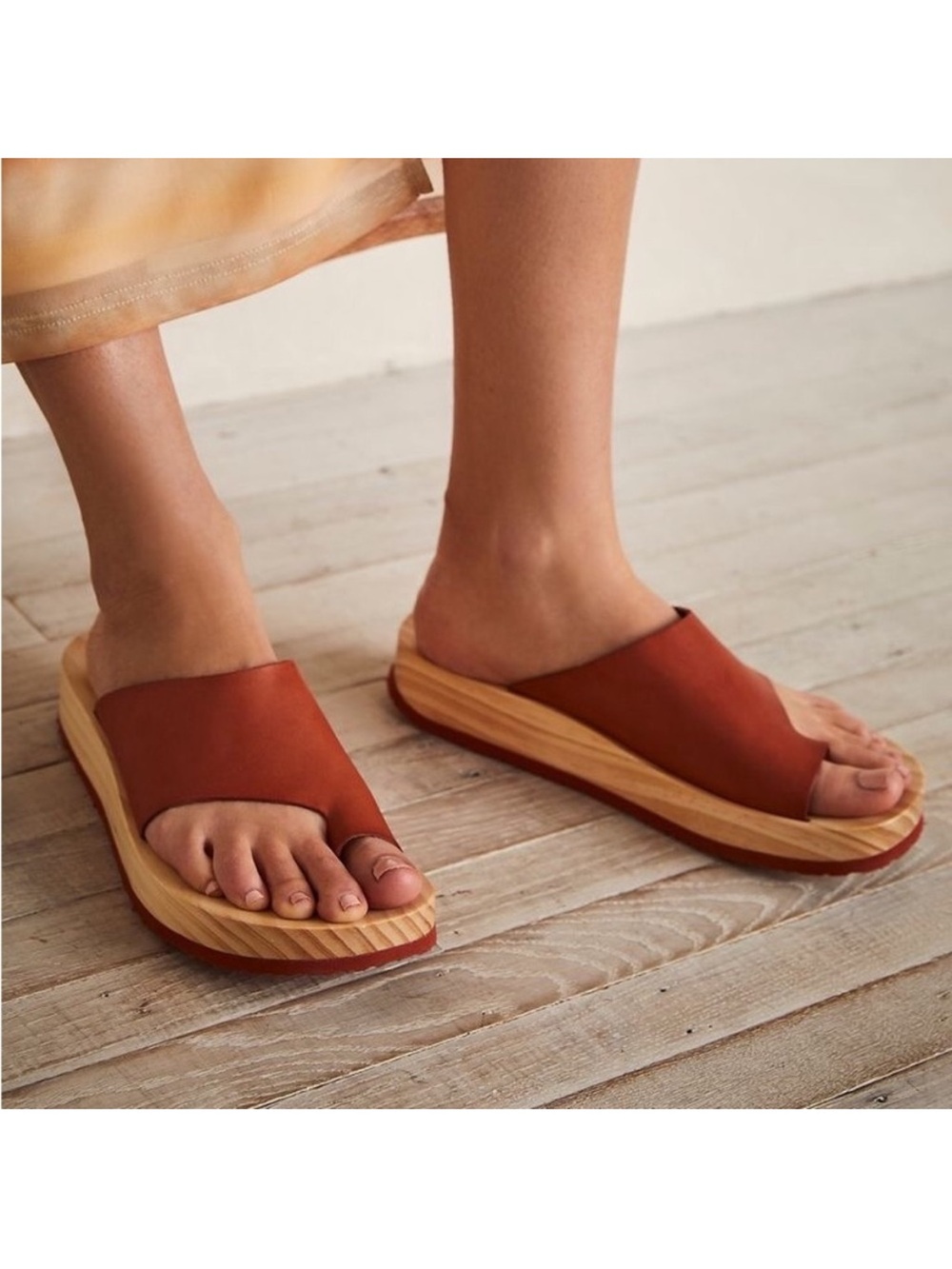 NWOT Free People Rust Brown Slide Mules with Wood-flat form Platform